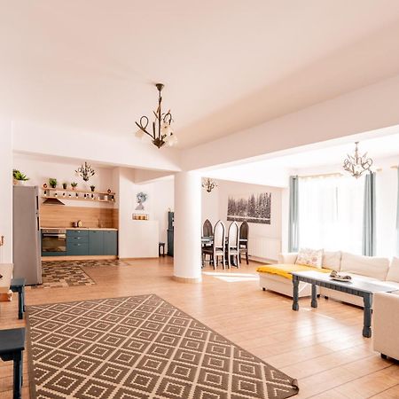 بويانا براسوف Dinvis Apartments المظهر الخارجي الصورة
