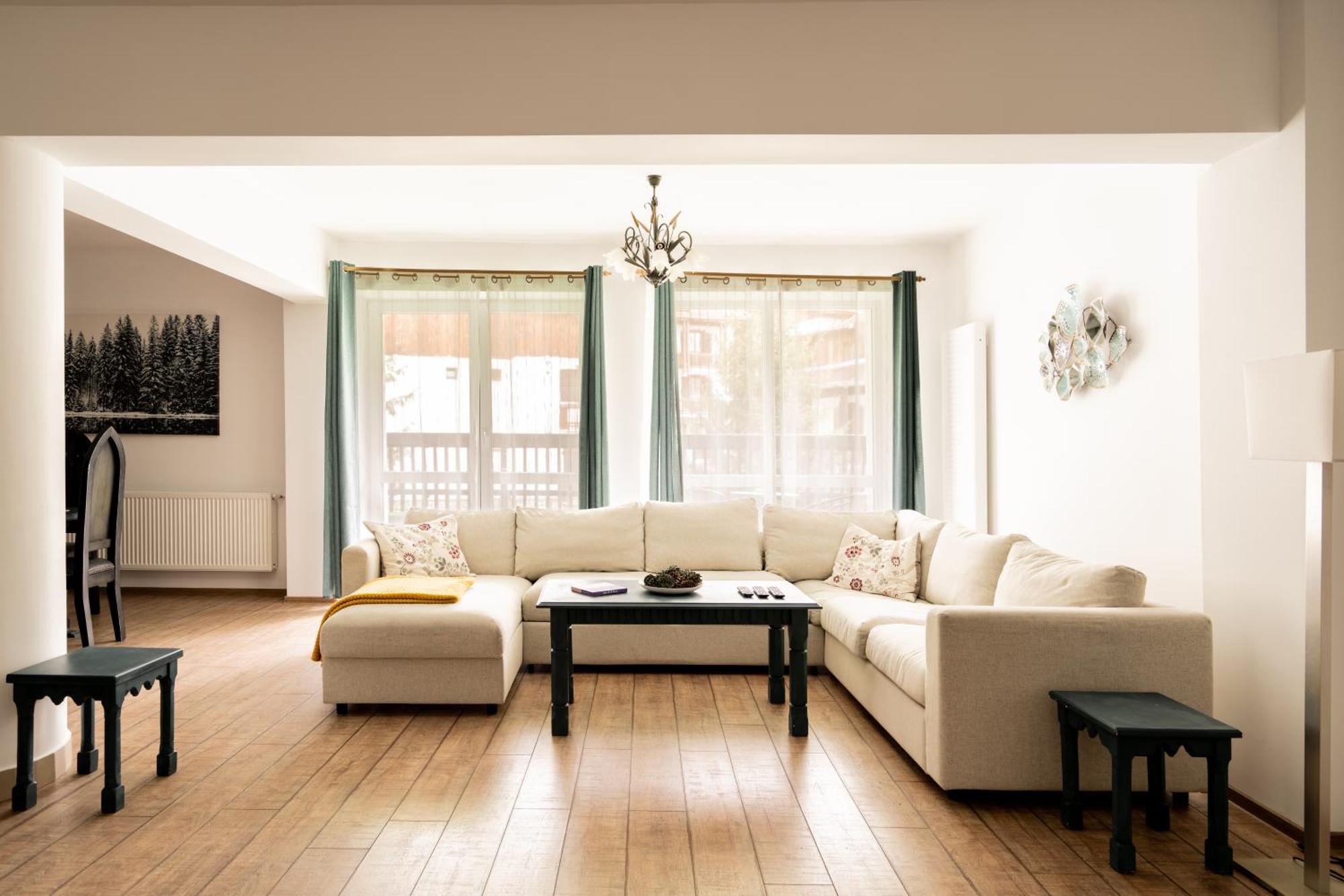 بويانا براسوف Dinvis Apartments المظهر الخارجي الصورة