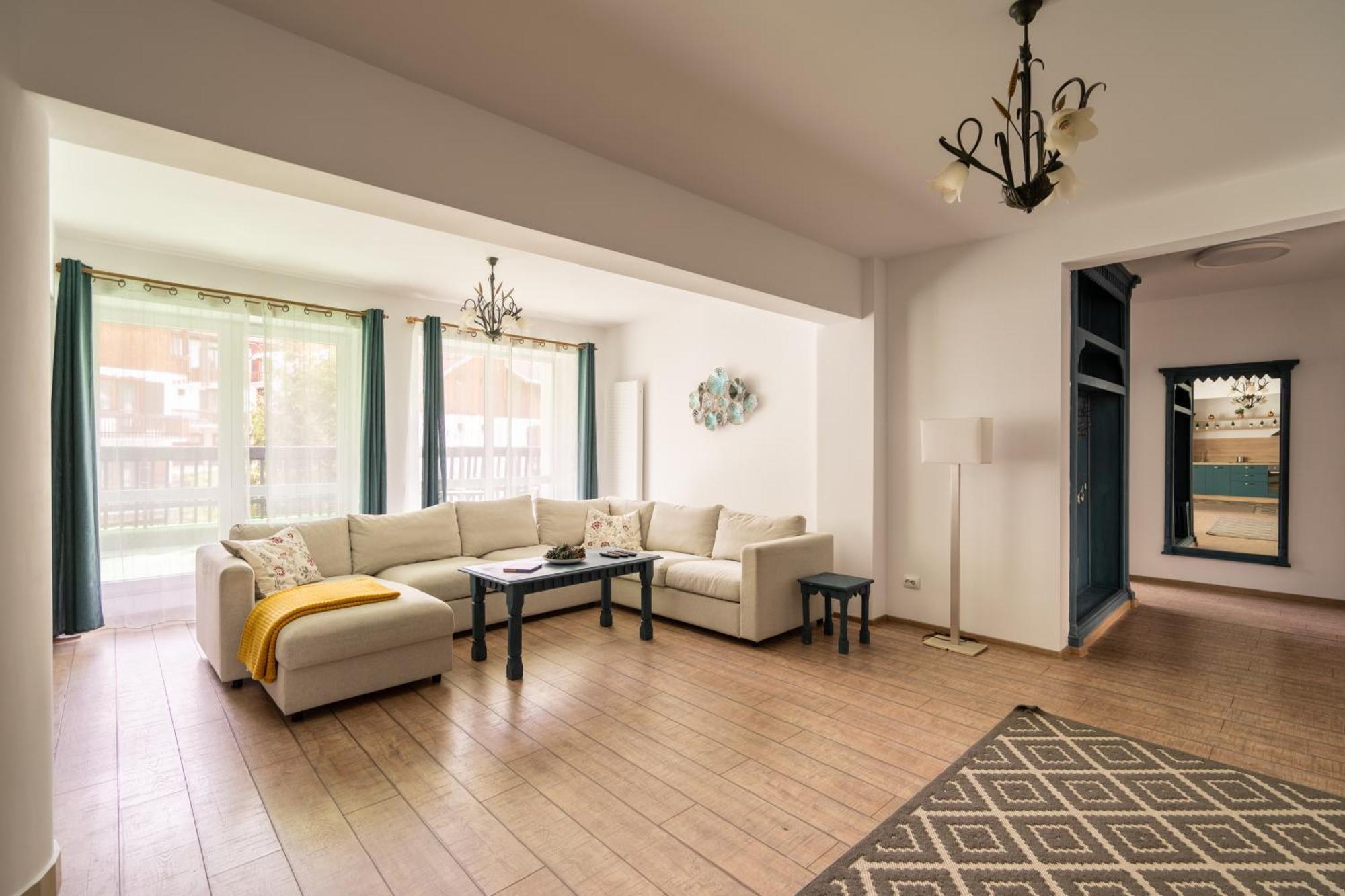 بويانا براسوف Dinvis Apartments المظهر الخارجي الصورة